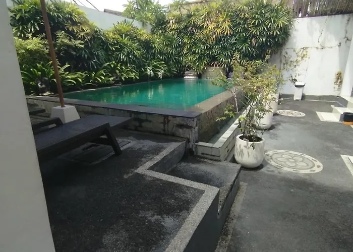 Deluxe Near Guest house 4*
