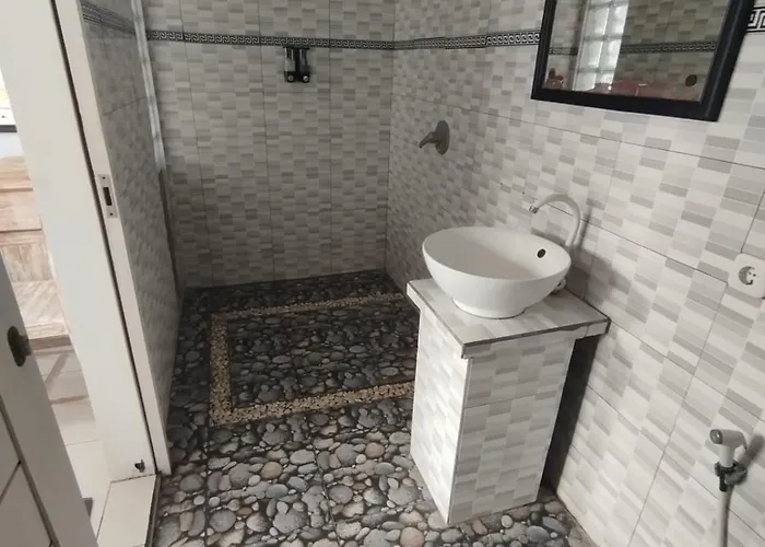 Deluxe Near Guest house